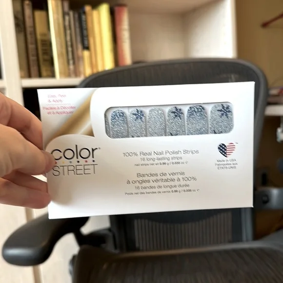 Ice Ice Maybe Color Street nails RETIRED - Picture 5 of 6